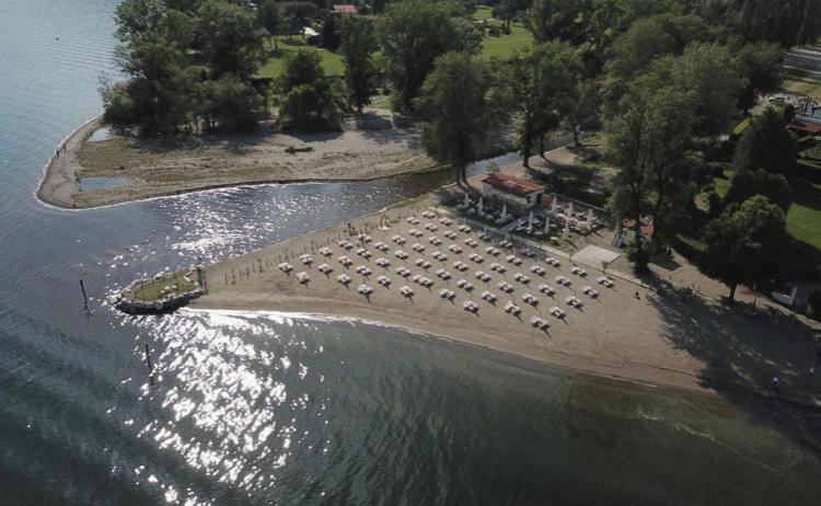 Appartamento Al Lago Lesa Zewnętrze zdjęcie